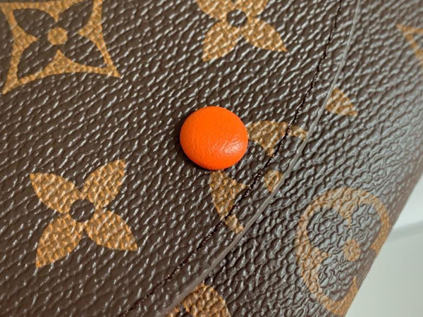 LVコピーウォレット全体デザイン